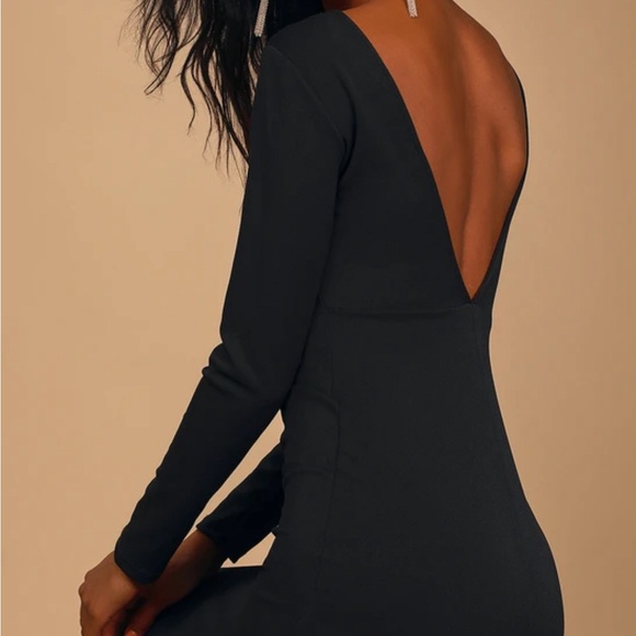 Lulu’s Backless Dress - Picture 2 of 9
